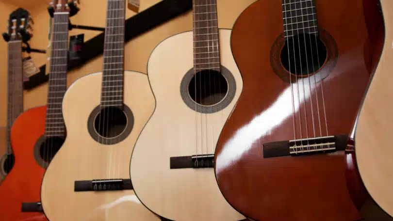 Acheter une guitare classique en ligne : astuces et conseils