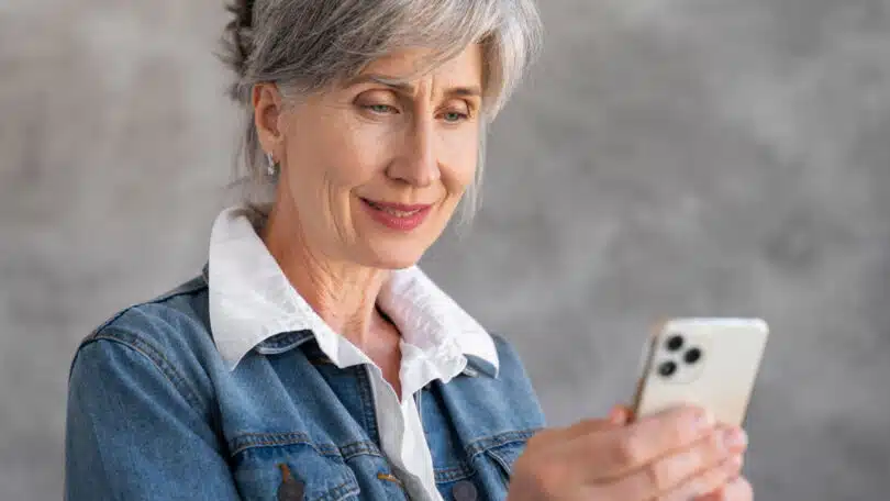 Téléphone tactile : un allié pour les seniors modernes